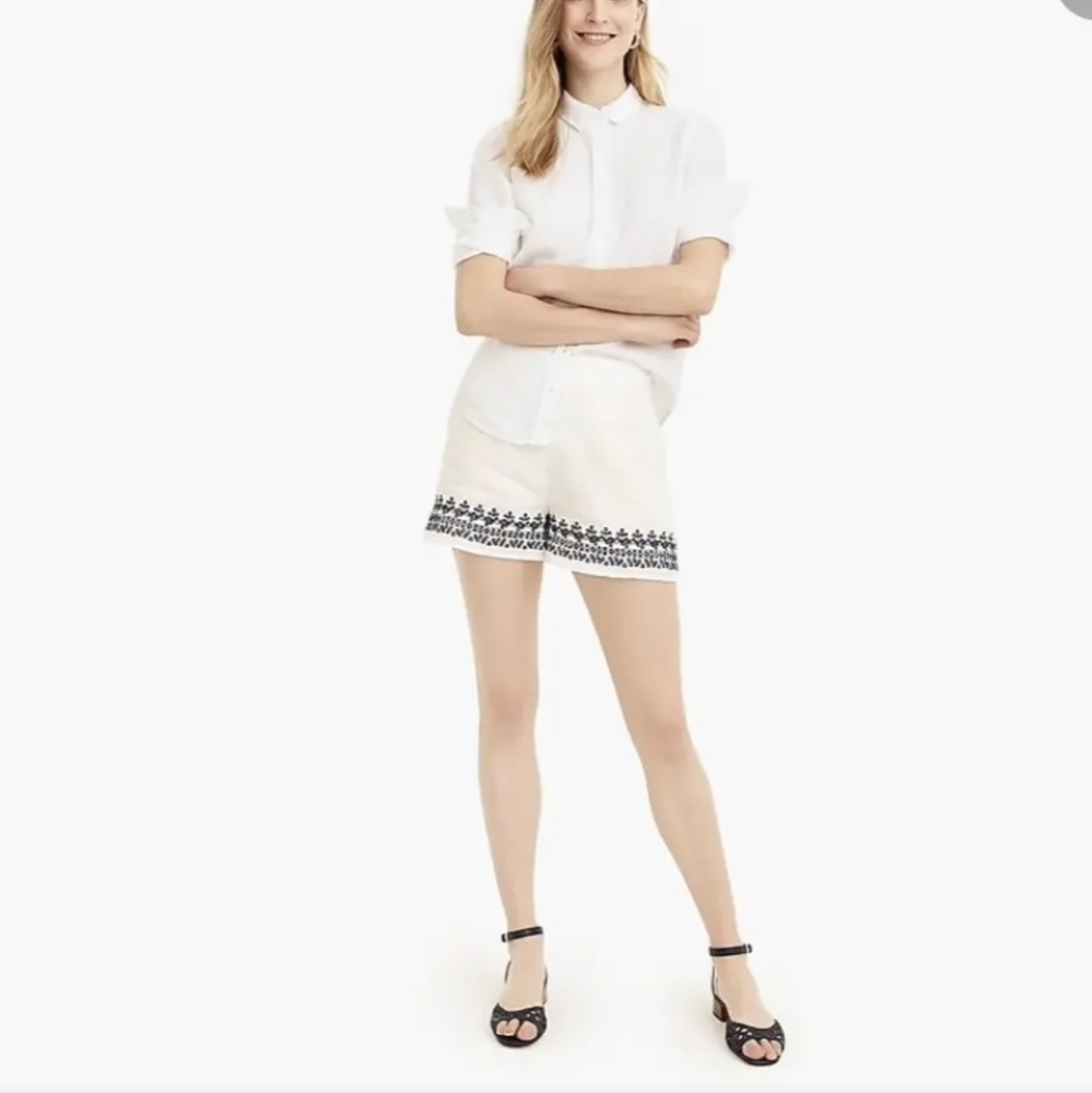 𝅺J.CREW Embroidered-Trim Short in Beauchamps Linen White with Navy Blue Size 4 - Picture 2 of 10